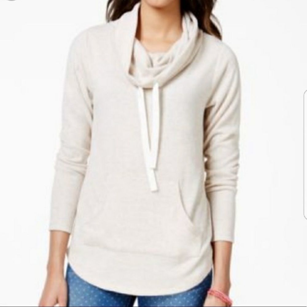 ✨ Lightweight Cowl neck sweater✨